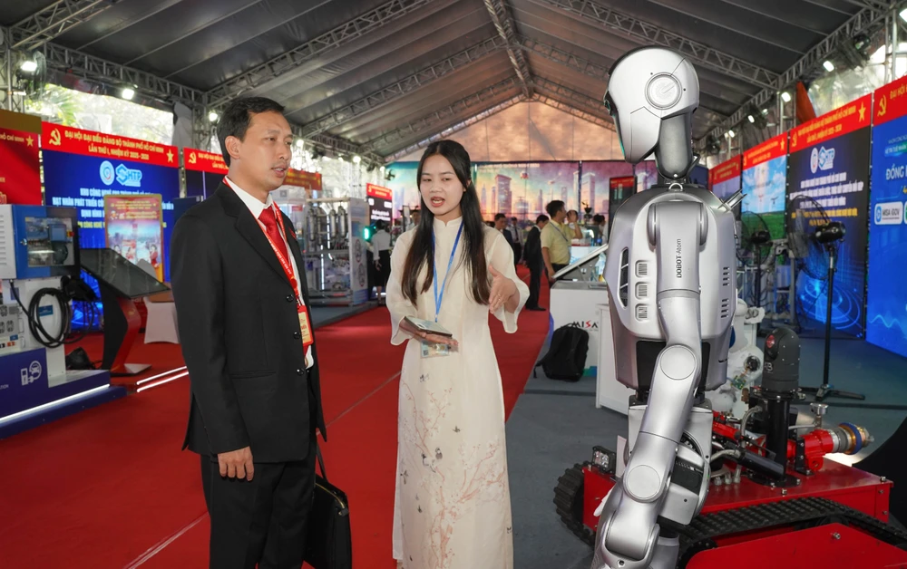 Đại hội Đảng bộ TP.HCM (1).jpg