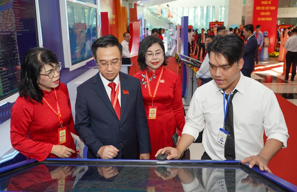 Đại hội Đảng bộ TP.HCM (3).jpg