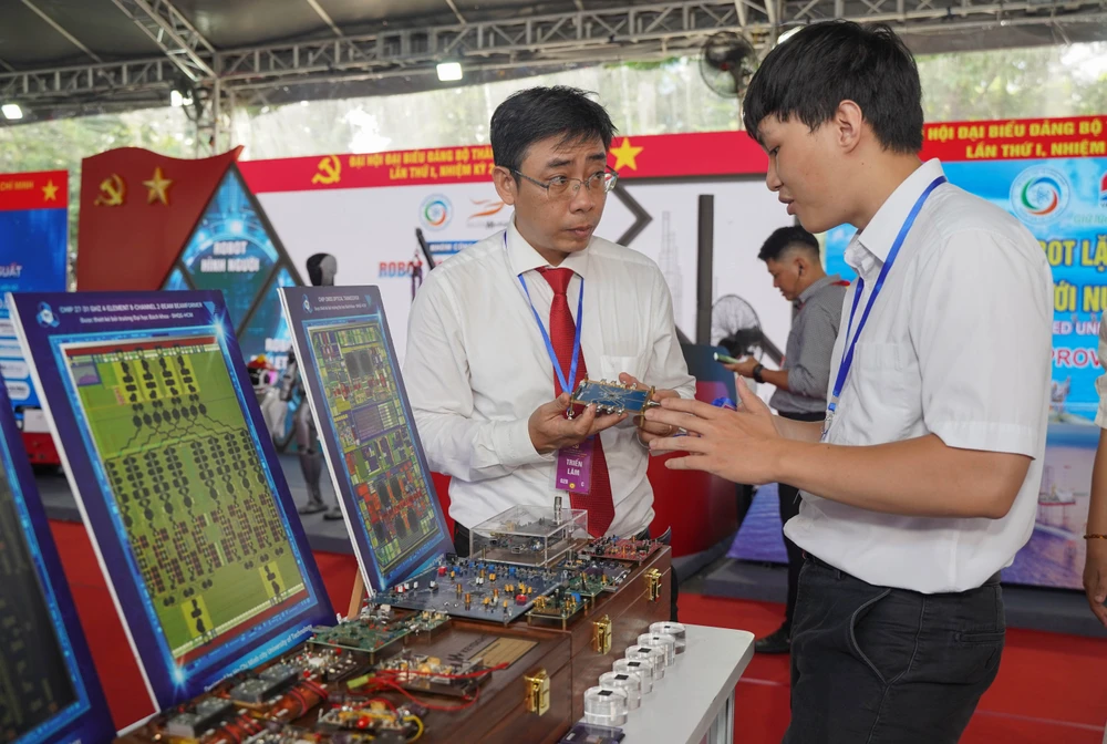 Đại hội Đảng bộ TP.HCM (6).jpg