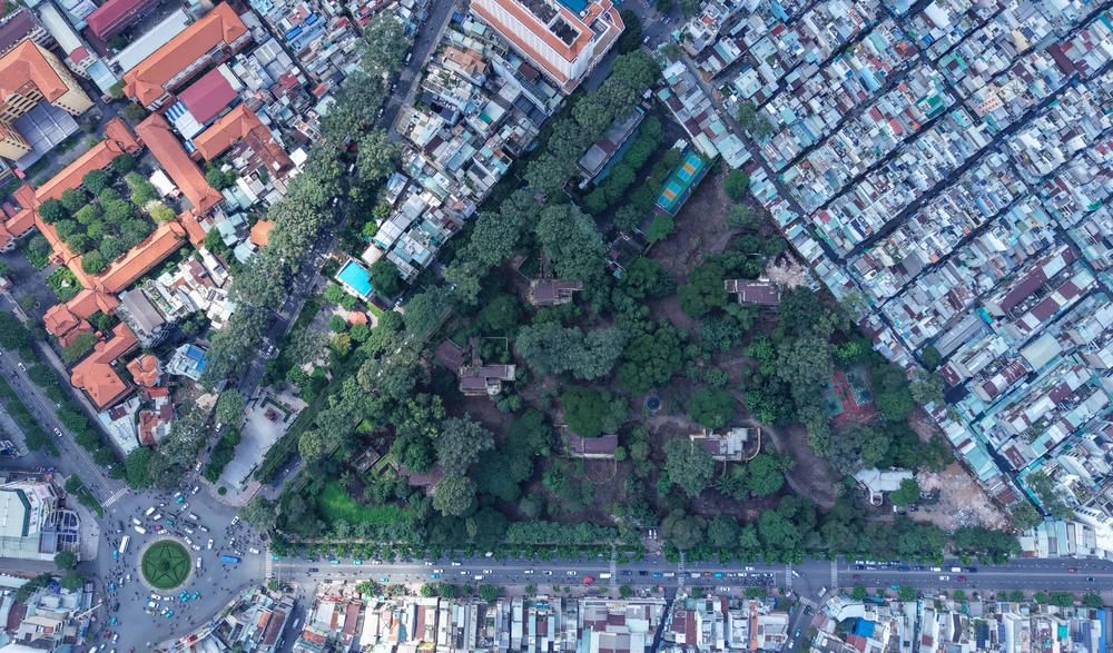 đường Lý Thái Tổ (6).jpg