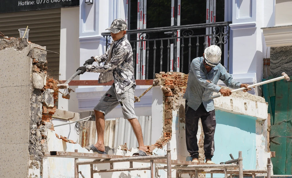 đường Nguyễn Khoái (1).jpg