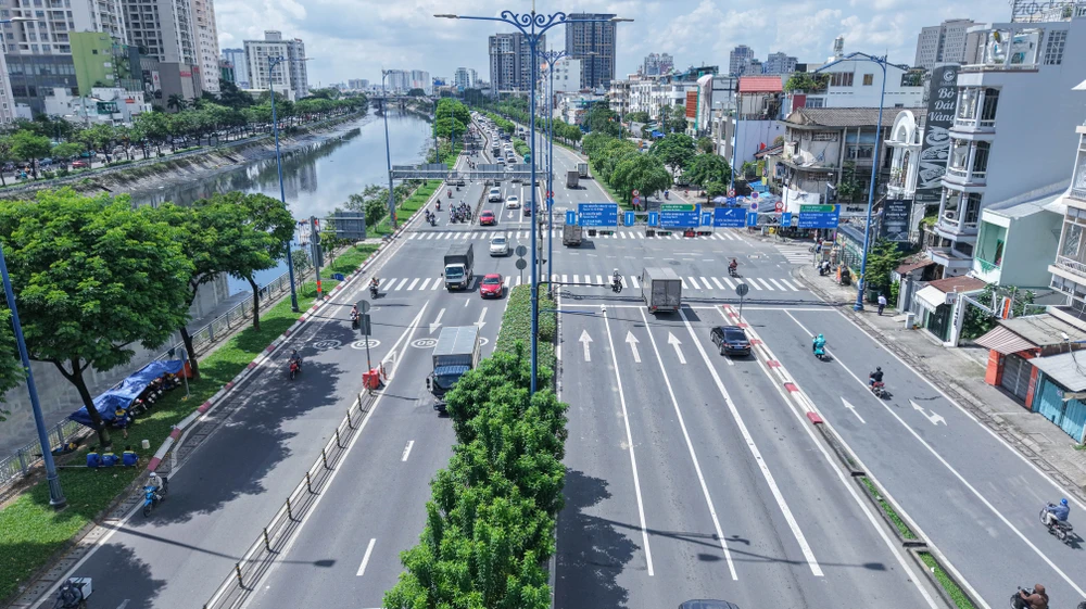 đường Nguyễn Khoái (9).jpg