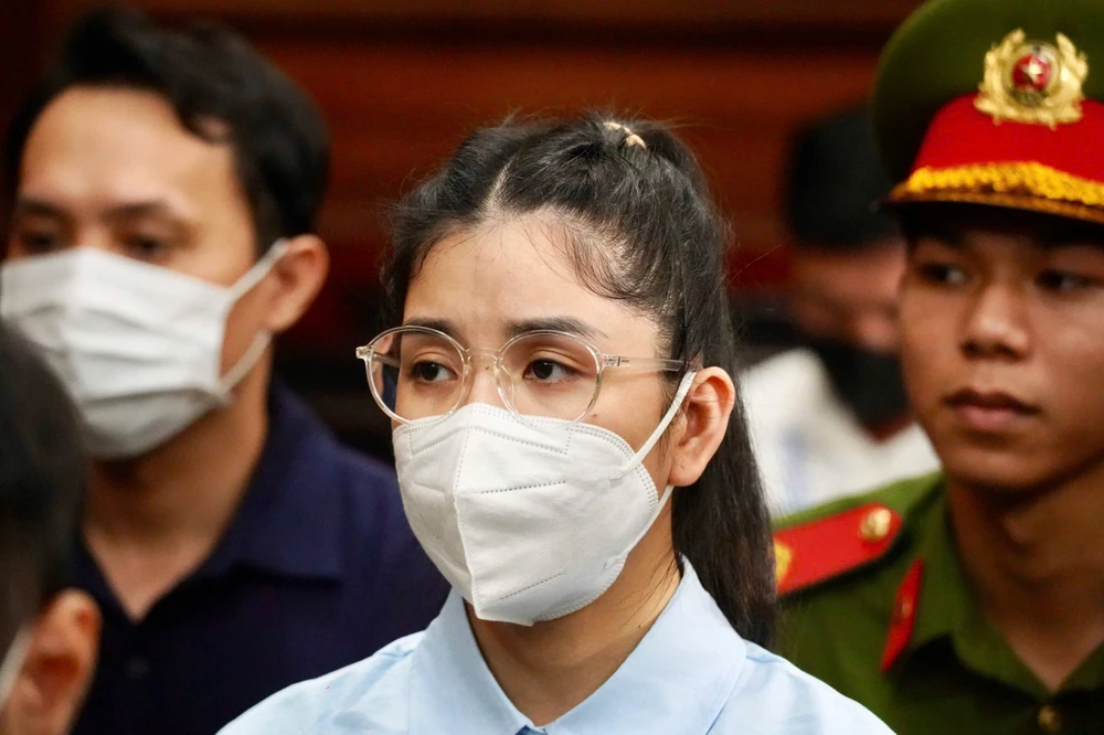 THÙY TIÊN (34).jpg