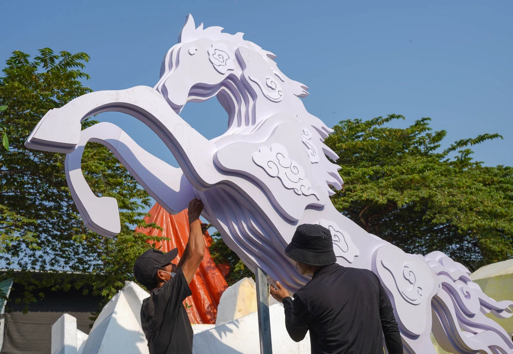 đường hoa Nguyễn Huệ (17).jpg