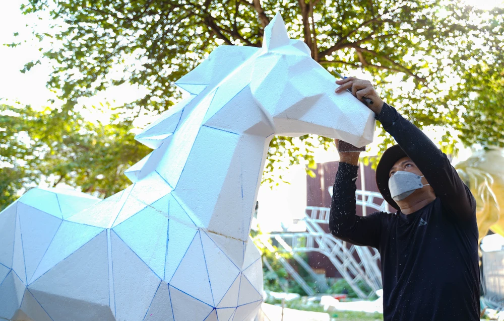 đường hoa Nguyễn Huệ (22).jpg