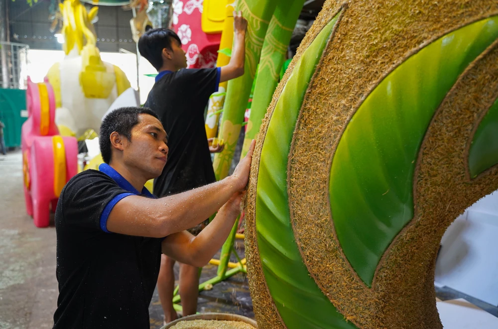 đường hoa Nguyễn Huệ (3).jpg