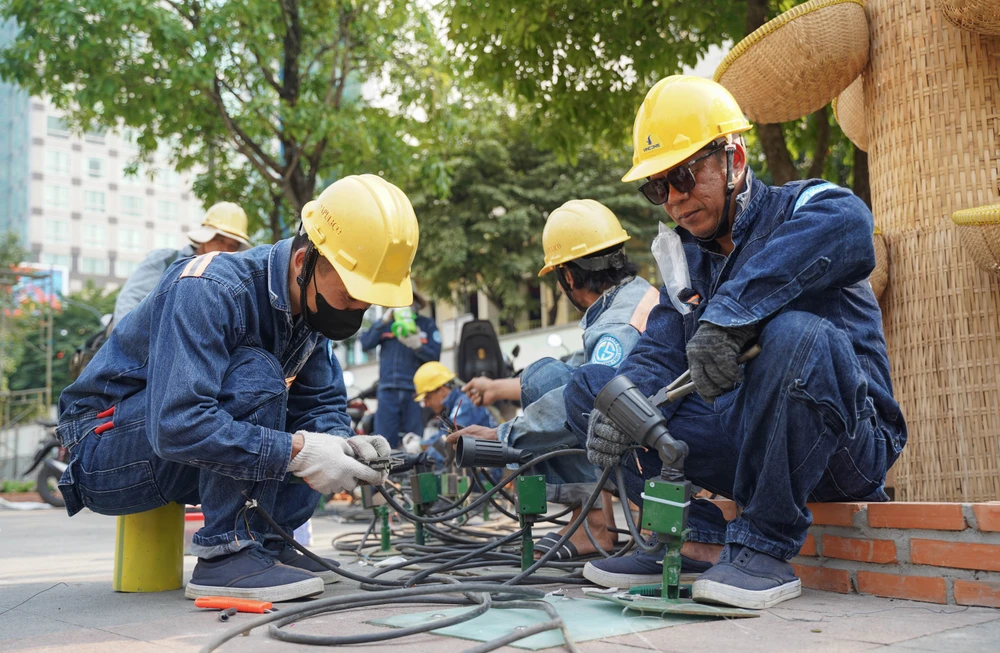 đường hoa Nguyễn Huệ (20).jpg