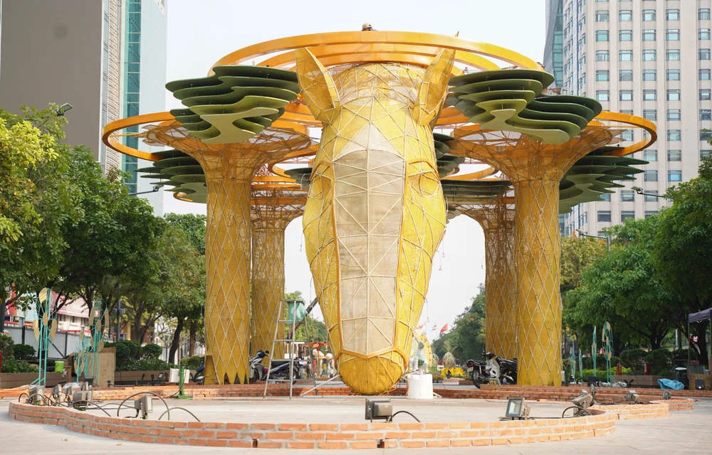 đường hoa Nguyễn Huệ (25).jpg