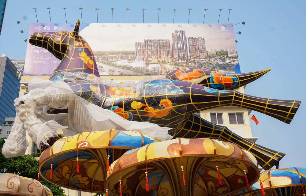 đường hoa Nguyễn Huệ (27).jpg