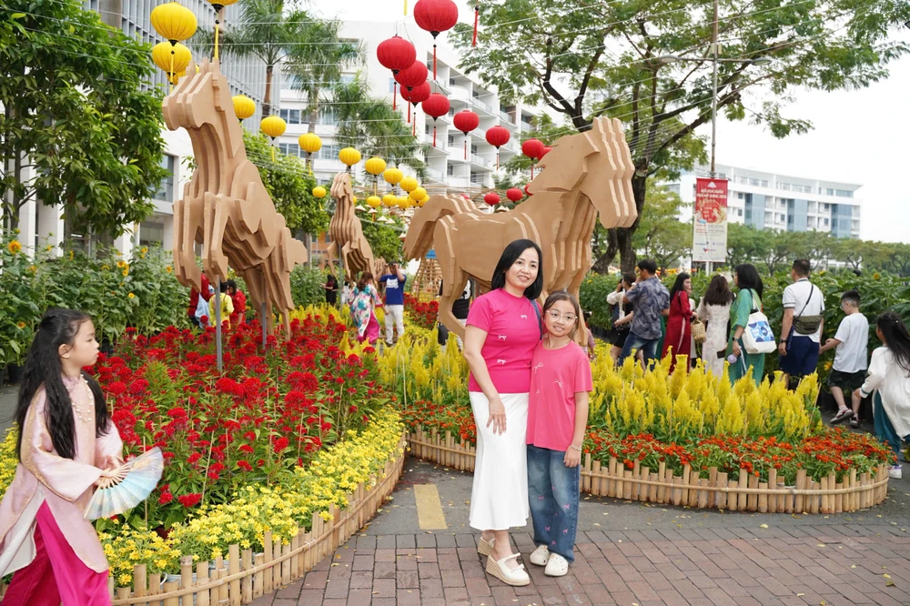 đường hoa Phú Mỹ Hưng (41).jpg