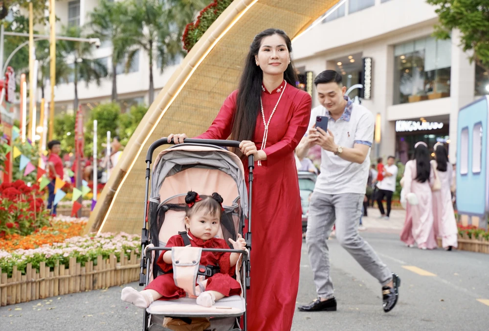 đường hoa Phú Mỹ Hưng (46).JPG