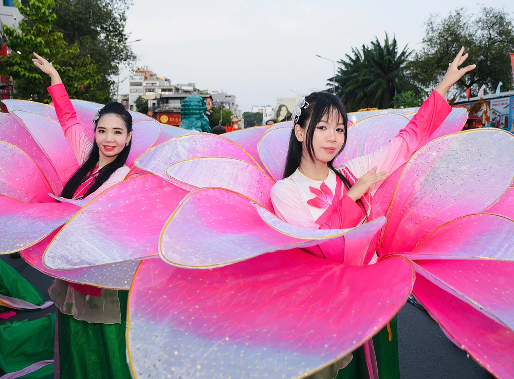 Tết Nguyên tiêu (2).jpg