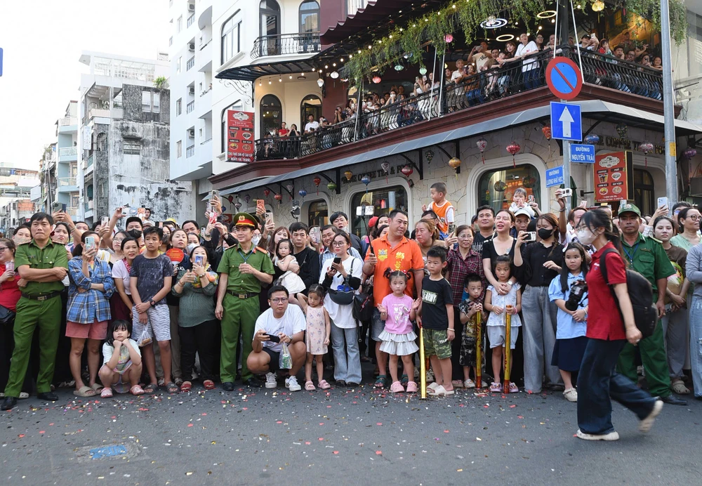 Tết Nguyên tiêu (2).jpg