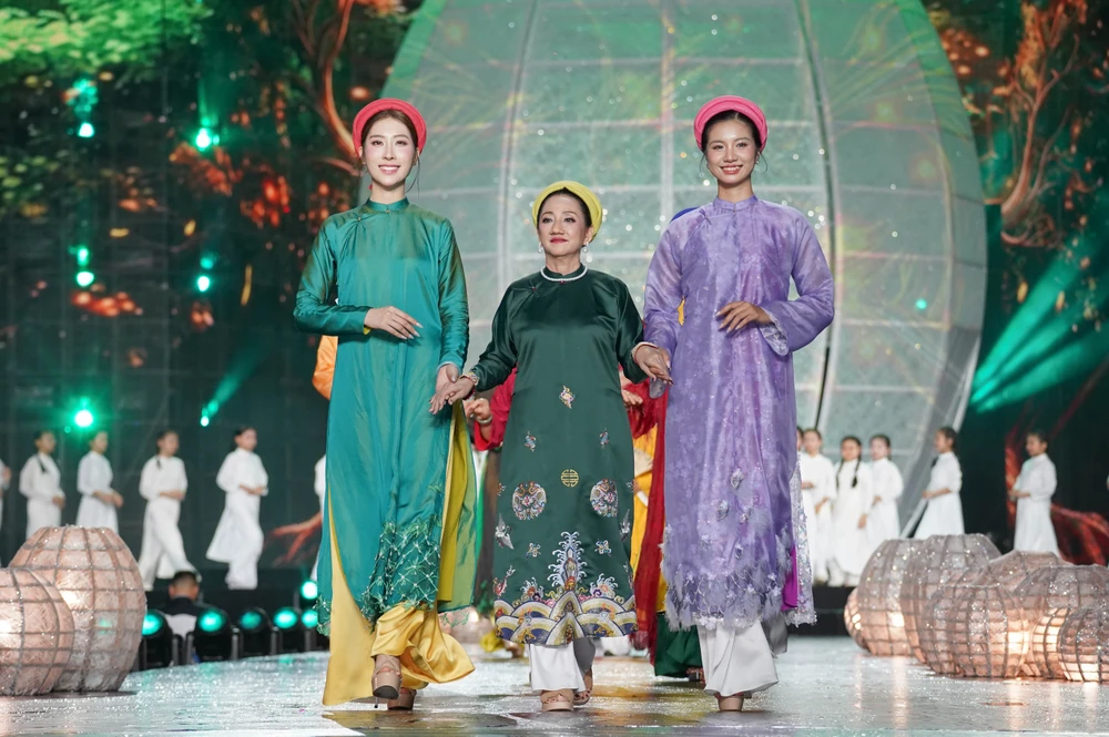 Lễ hội áo dài (25).jpg