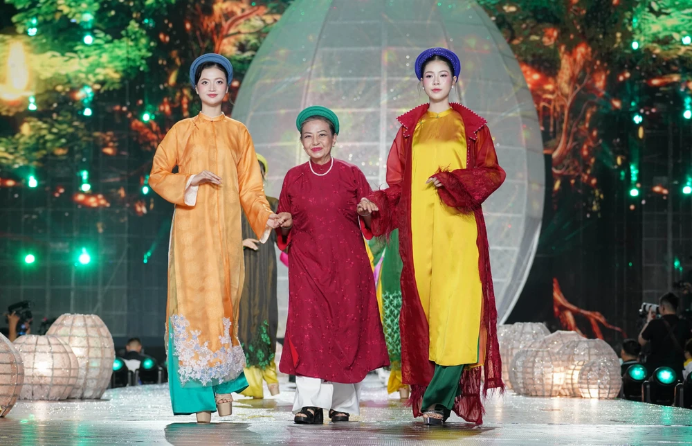 Lễ hội áo dài (26).jpg