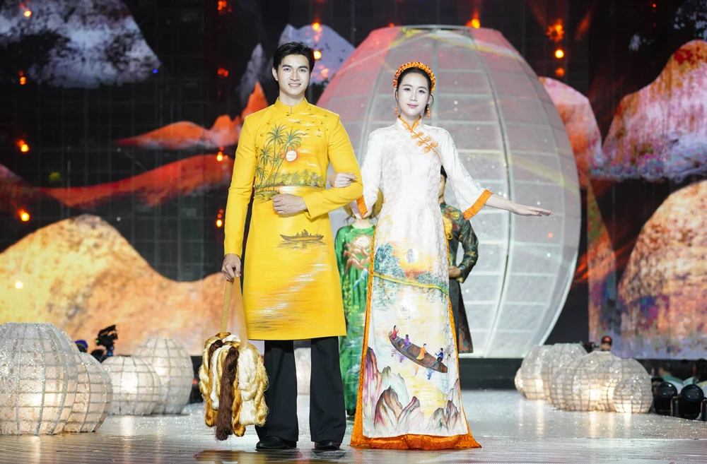 Lễ hội áo dài (33).jpg