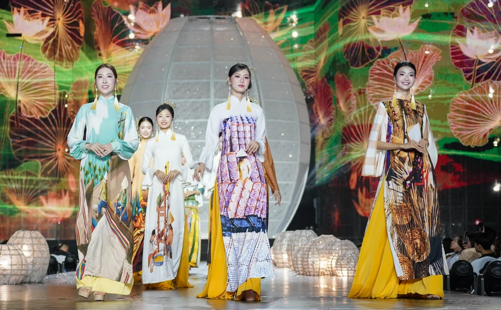 Lễ hội áo dài (39).jpg