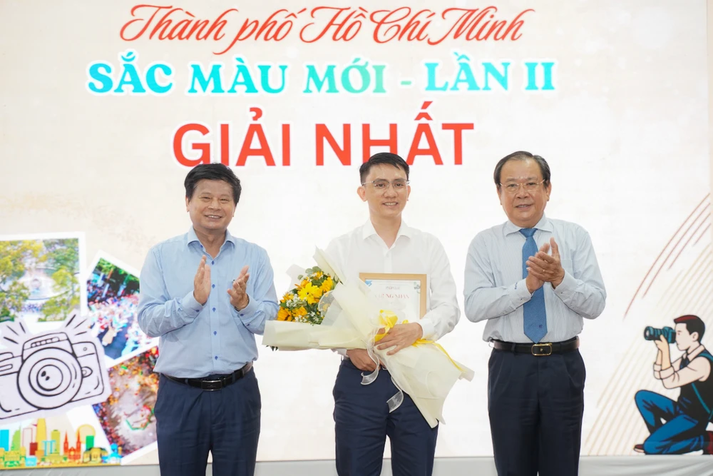 TP.HCM - Sắc màu mới (16).jpg