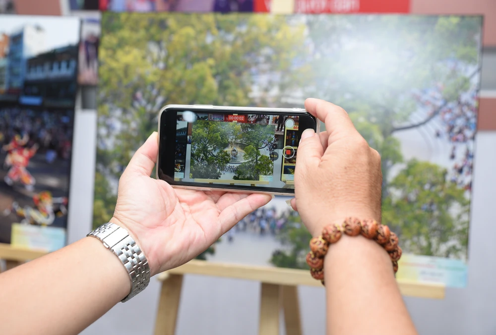 TP.HCM-Sắc màu mới.jpg