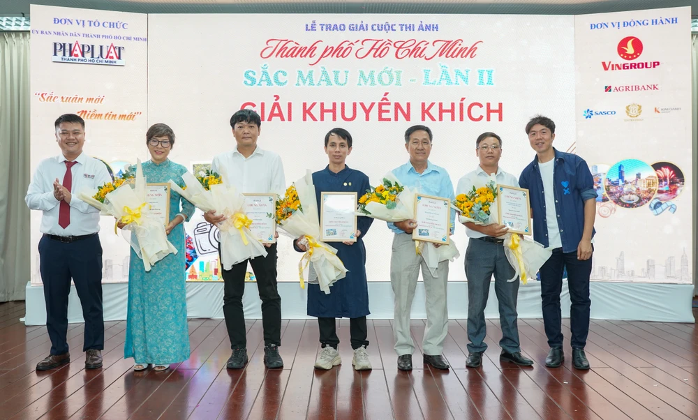 TP.HCM - Sắc màu mới (4).jpg