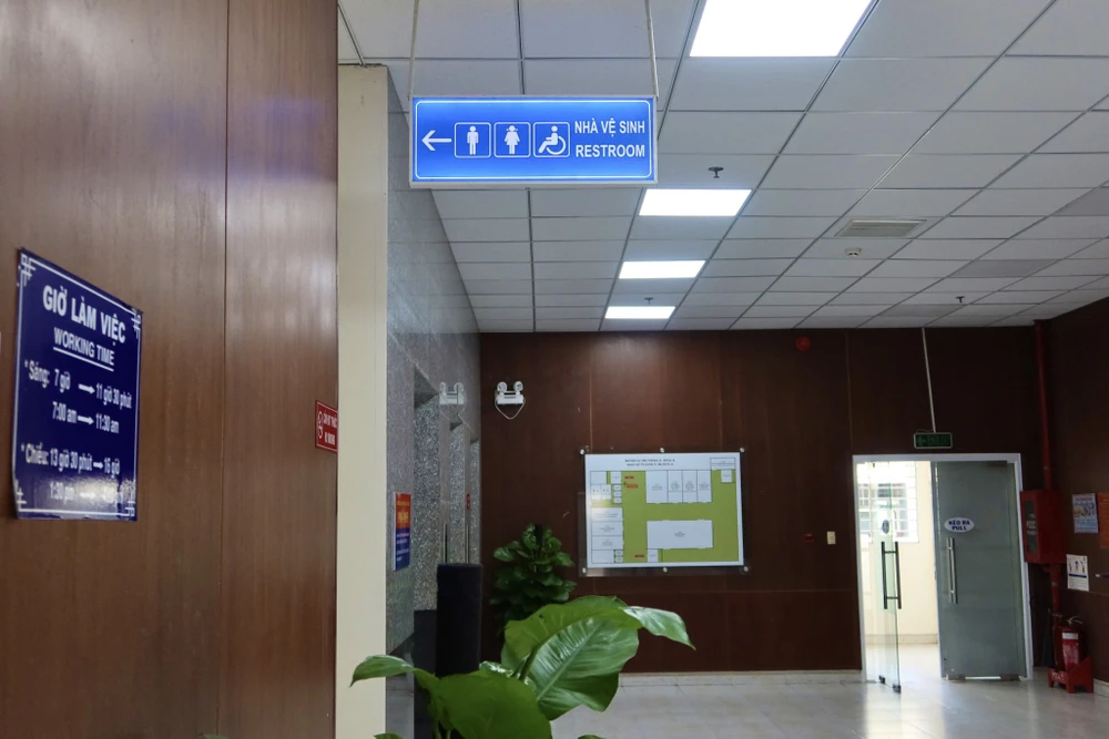 khi-nha-ve-sinh-benh-vien-xin-nhu-khach-san-5-sao 4.jpg