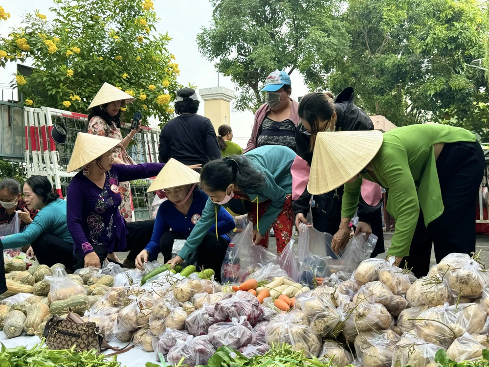 phiên chợ quê 0 đồng