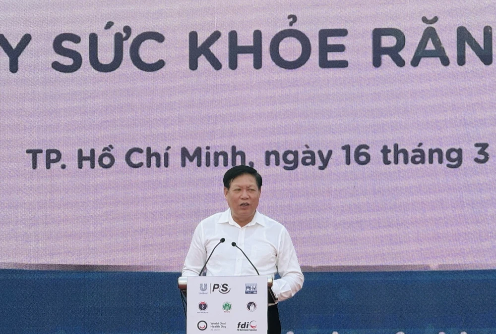 Thứ trưởng Thường trực Bộ Y tế Đỗ Xuân Tuyên