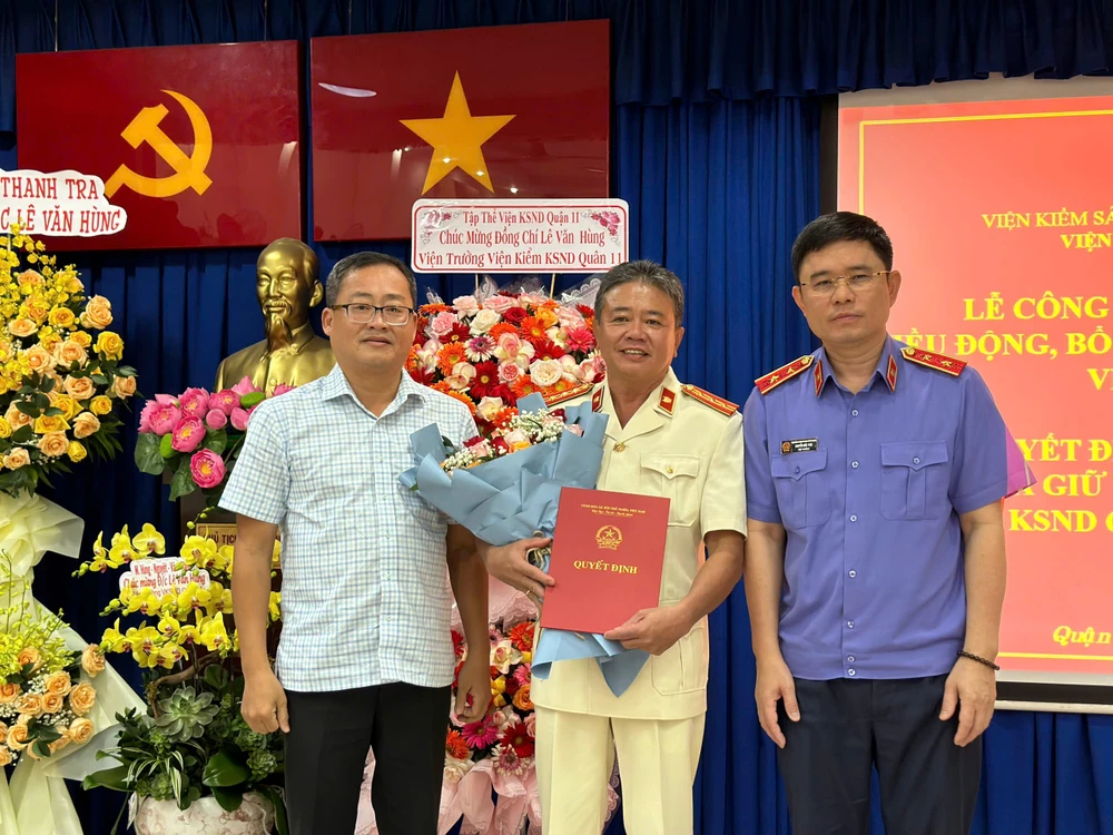 VKSND TP.HCM bổ nhiệm nhiều lãnh đạo chủ chốt cấp huyện