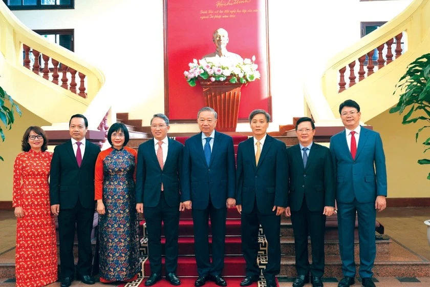 doi-moi-manh-me-cong-tac-xay-dung-va-thi-hanh-phap-luat-de-dat-nuoc-vung-buoc-tien-vao-ky-nguyen-moi-post0.html