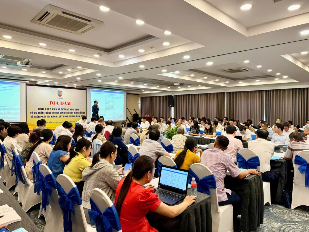 Luật Công chứng.jpg