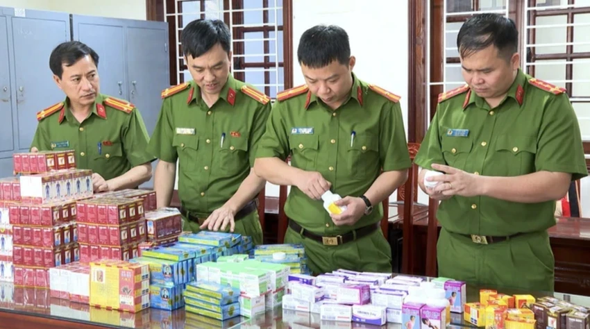 Công an triệt phá một đường dây sản xuất, buôn bán thuốc giả với quy mô lớn.