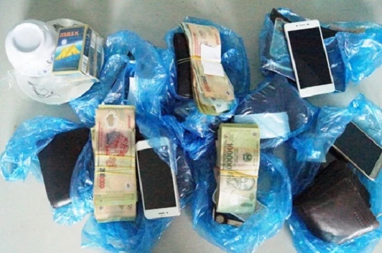 Bắt giữ một 'ông trùm' tổ chức đánh bạc ảnh 1