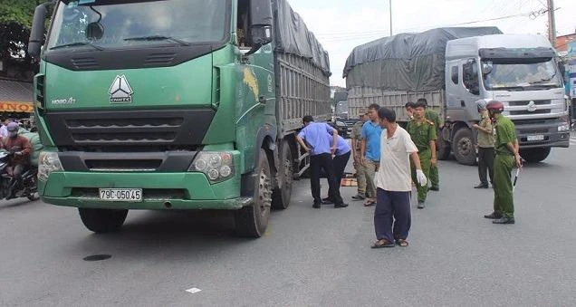 Hiện trường vụ tai nạn giao thông thương tâm.