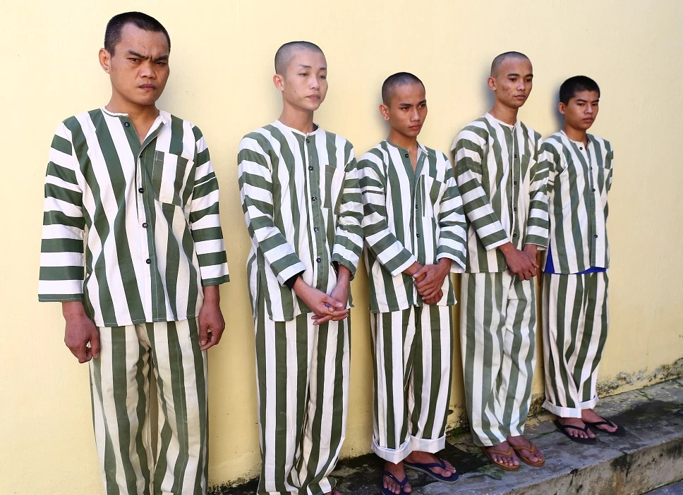 Bắt nhóm ‘con nghiện’ bán ma túy cho 'con nghiện' ảnh 1