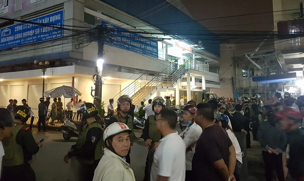 Hàng chục giang hồ nổ súng tối 30 Tết ở Biên Hòa ảnh 3 Hàng chục giang hồ nổ súng tối 30 Tết ở Biên Hòa ảnh 3