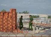 Vụ sập tường ở Đồng Nai: Công an tạm giữ hình sự 3 người