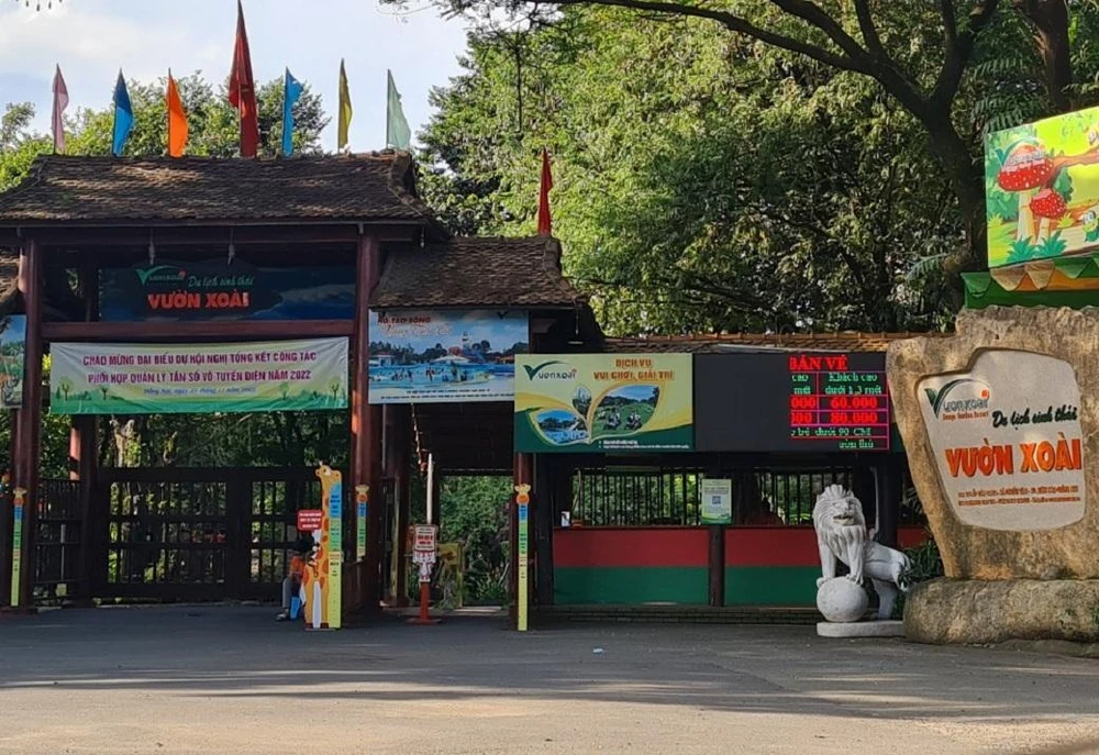 Khu du lịch sinh thái Vườn Xoài. Ảnh: VH.