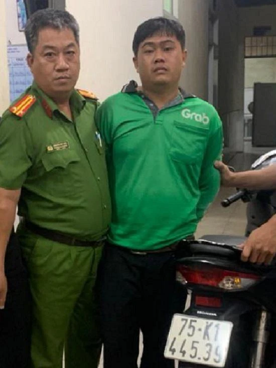 Thông bị bắt giữ sau khoảng 20 phút gây án. Ảnh:VH. Thông bị bắt giữ sau khoảng 20 phút gây án. Ảnh:VH.