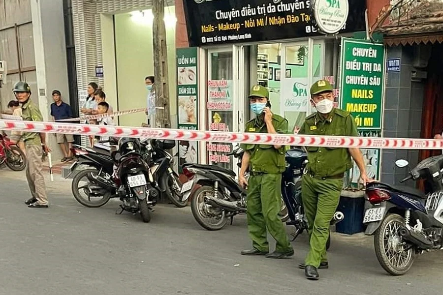 Cơ quan công an bảo vệ hiện trường. Ảnh: CTV.