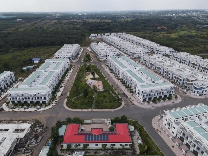 Từ khi được tỉnh chấp thuận chủ trương đầu tư đến nay, Công ty LDG chưa thực hiện thủ tục trình Sở Xây dựng cấp giấy phép xây dựng đối với công trình hạ tầng kỹ thuật, trạm y tế, khu thương mại dịch vụ và giáo dục.