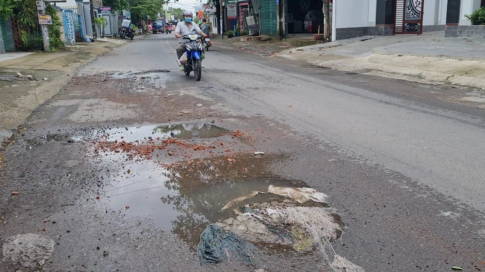 Tuyến đường dài hơn 700m được đầu tư hơn 13.3 tỉ đồng. Ảnh: VH