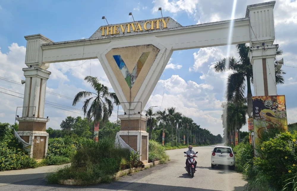 Cổng vào Khu dân cư - dịch vụ Giang Điền (khu A) do Công ty Cổ phần Đầu tư LDG (Công ty LDG) làm chủ đầu tư tại xã Giang Điền (huyện Trảng Bom) có có diện tích 97ha.