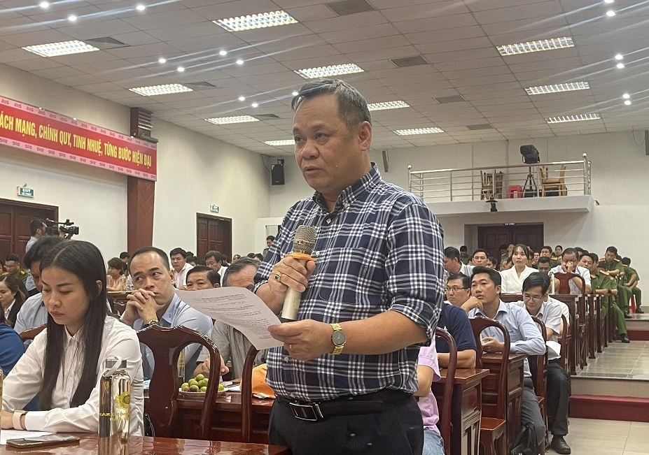 Ông Võ Quang Hà - Phó chủ tịch Hiệp hội gỗ Đồng Nai phát biểu tại buổi đối thoại. Ảnh: VH.