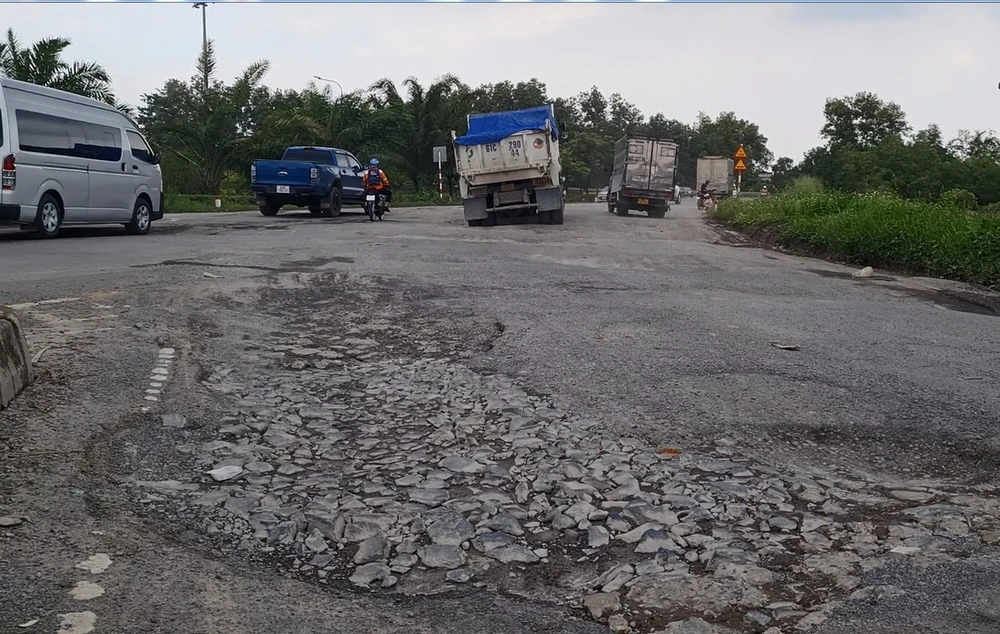 cầu - hỏng - a.jpg