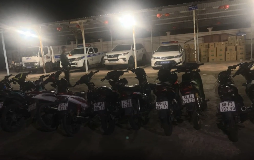 đua - xe - trái - phép.jpg