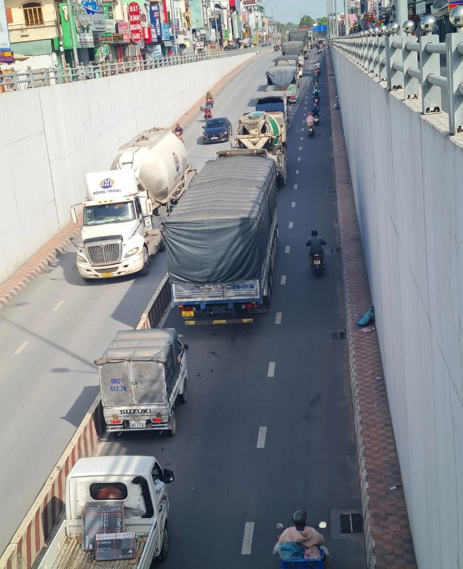 đường Đồng khởi 16.jpg