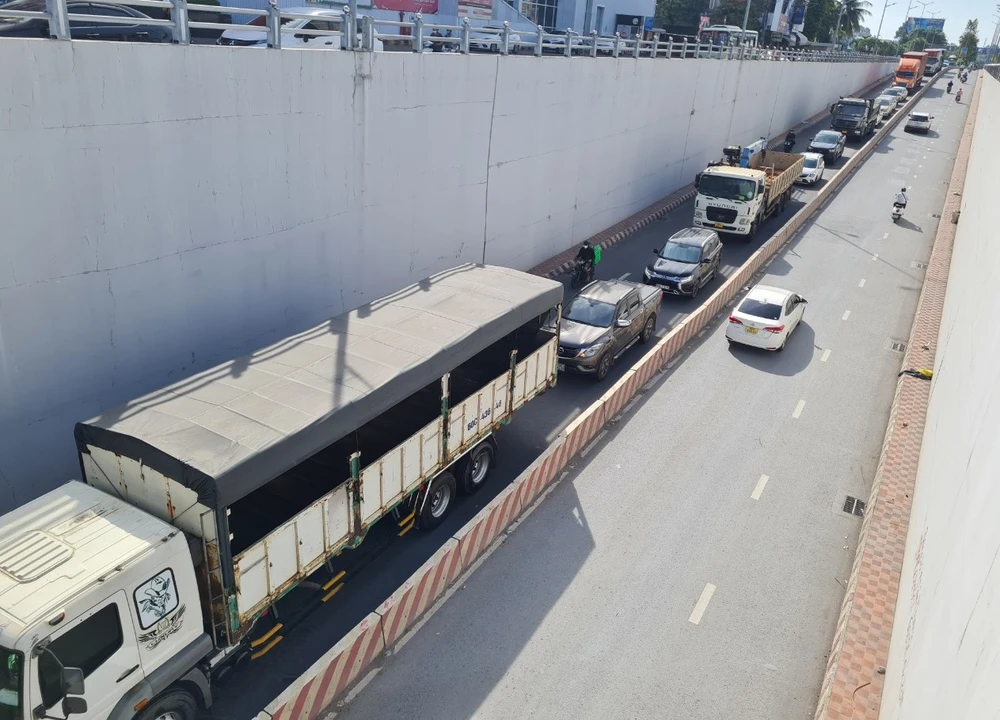 đường Đồng khởi 17.jpg