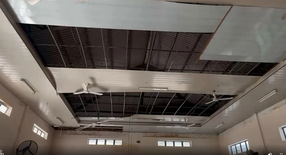 trường hư hỏng.jpg