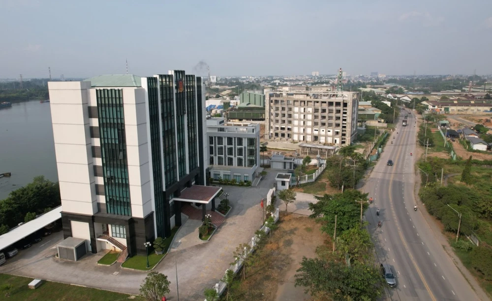 Khu hành chính 2.jpg