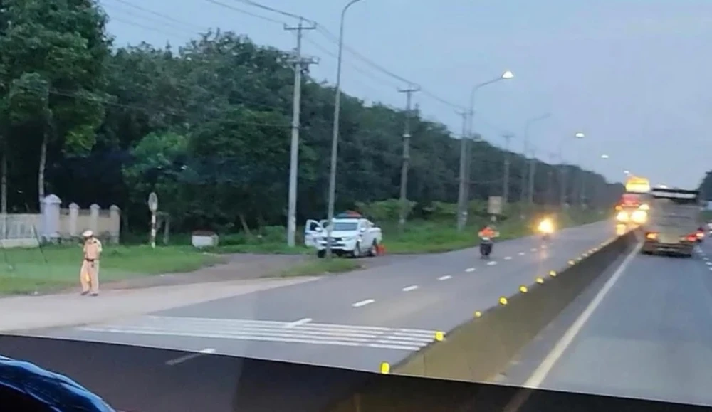 Nhân viên cây xăng khai nhận tiền 'bảo kê' xe quá tải cho nguyên Trạm trưởng